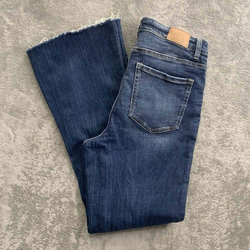 BKE Billie Flare Jeans Women 30x28” Blue Wash Slim High Rise Raw Hem Distressed